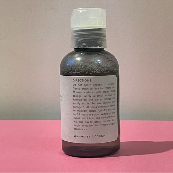 Two Piece UGG Travel Cleaning Kit - Picture 4 of 10